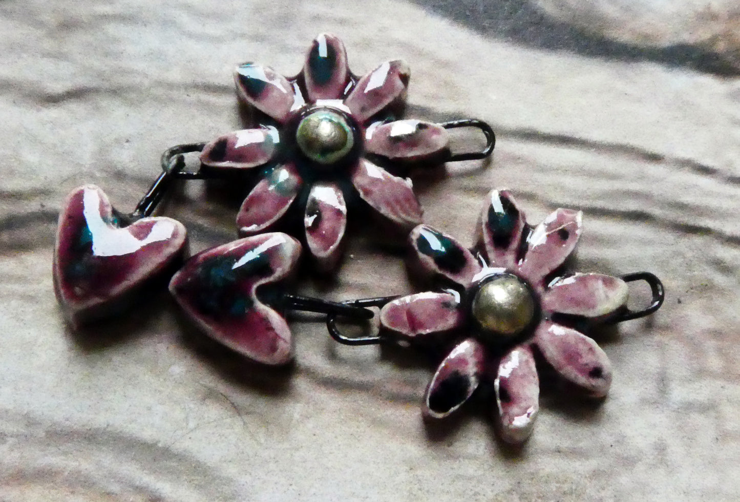 Ceramic Flower and Heart Dangles - Peppered Raspberry