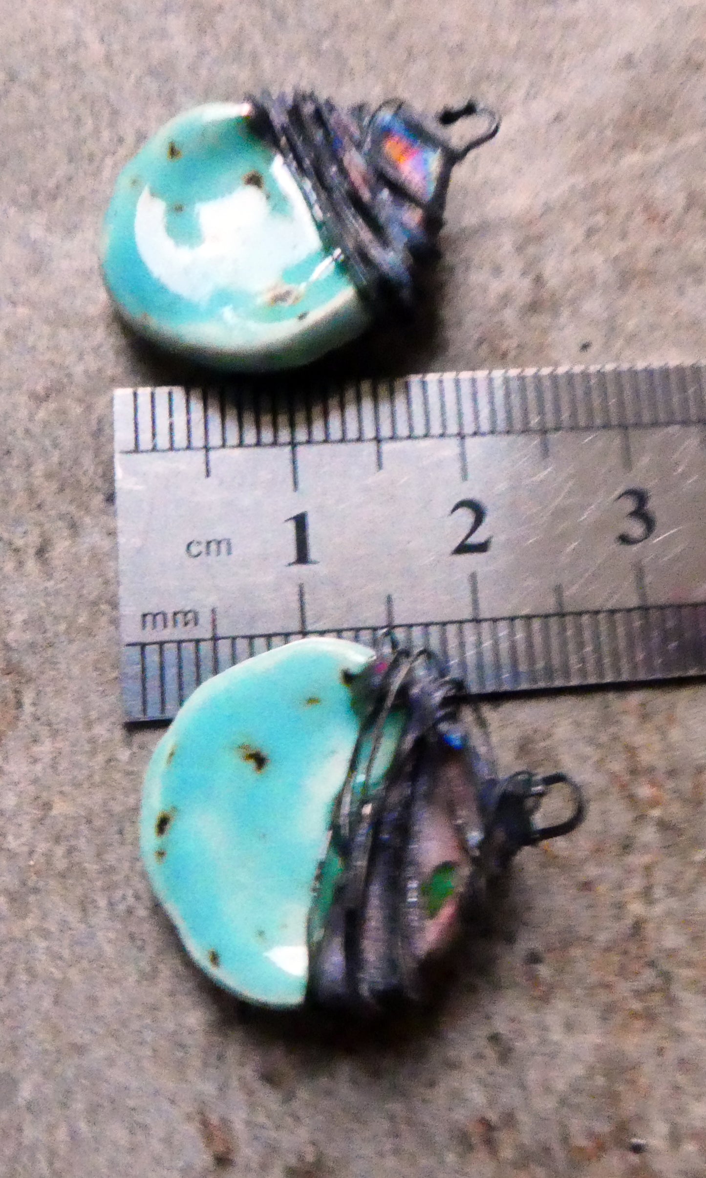 Ceramic Wire Wrapped Shell Charms - Blue Guppy