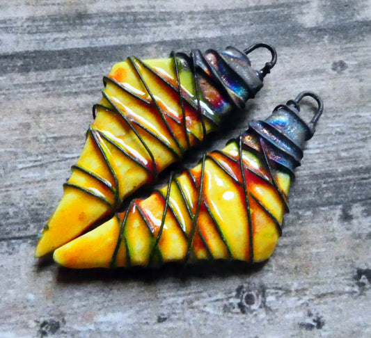 Ceramic Wire Wrapped Stone Cut Charms - Sassy Orange