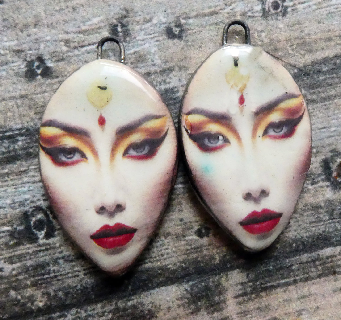 Ceramic Geisha Decal Face Charms -#4