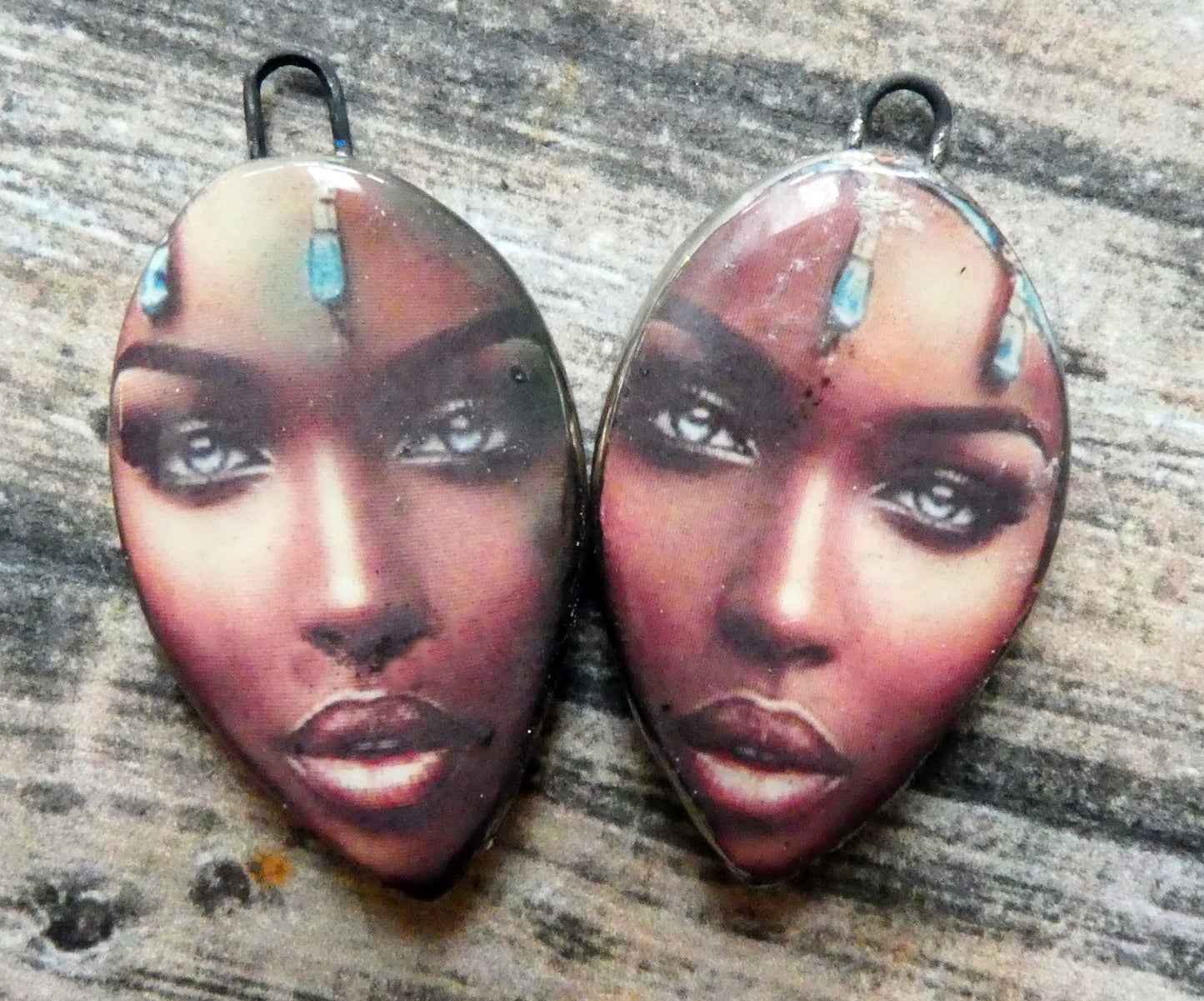 Ceramic Decal Face Charms -#4