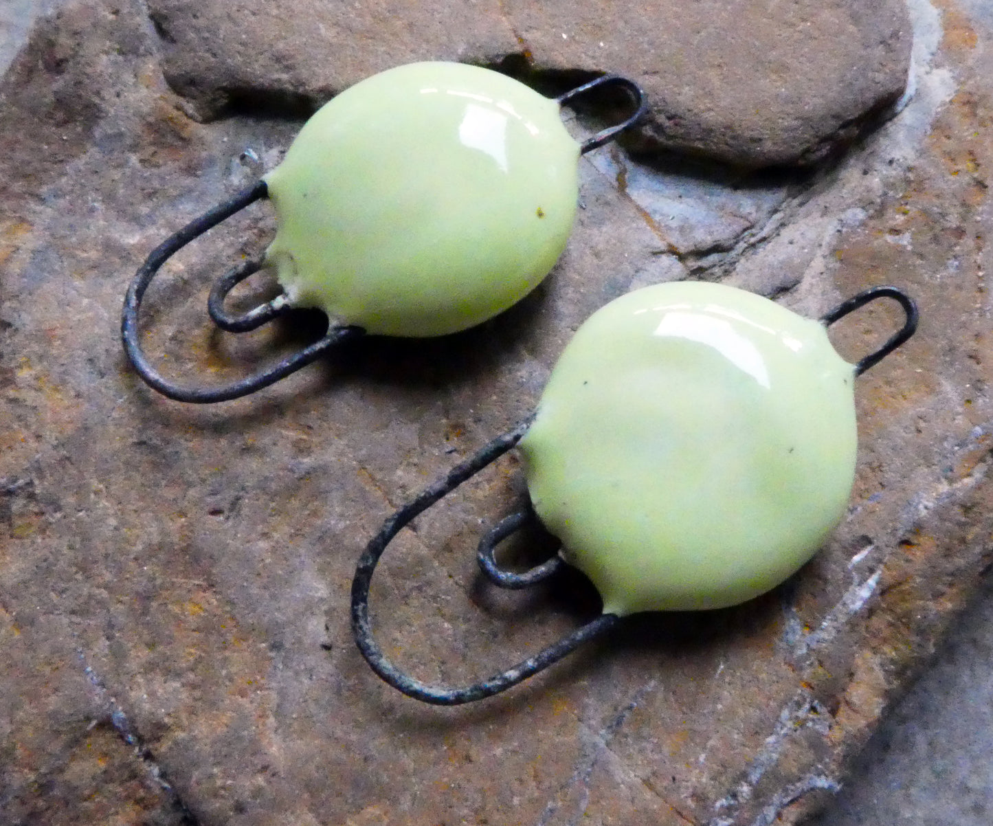 Ceramic Hoopy Disc Connectors - Honeydew