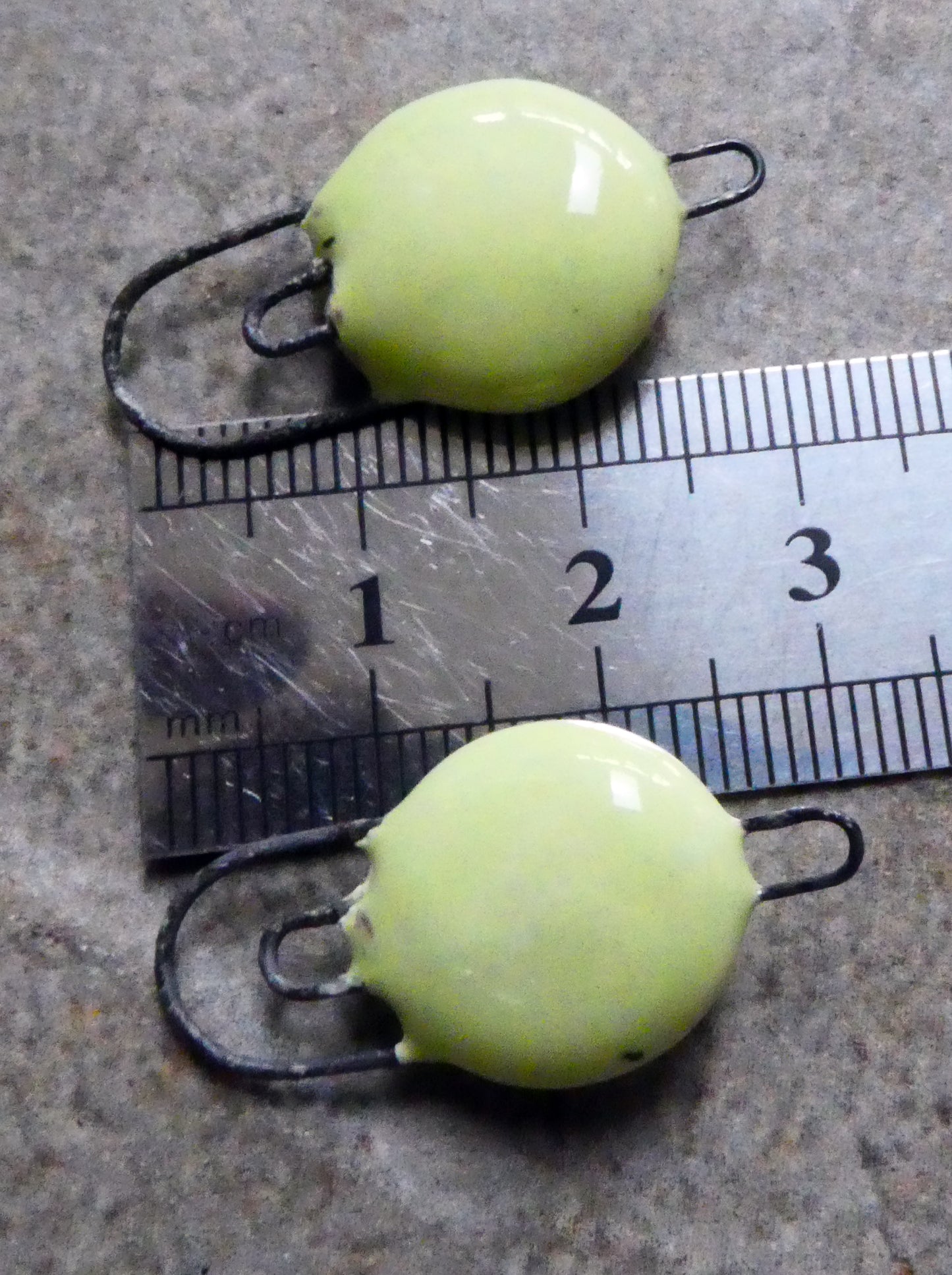 Ceramic Hoopy Disc Connectors - Honeydew