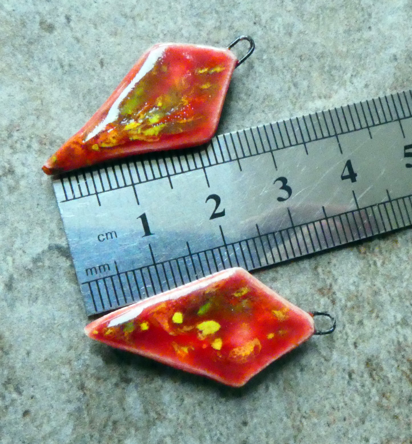 Ceramic Faceted Long Diamond Charms - Firecracker
