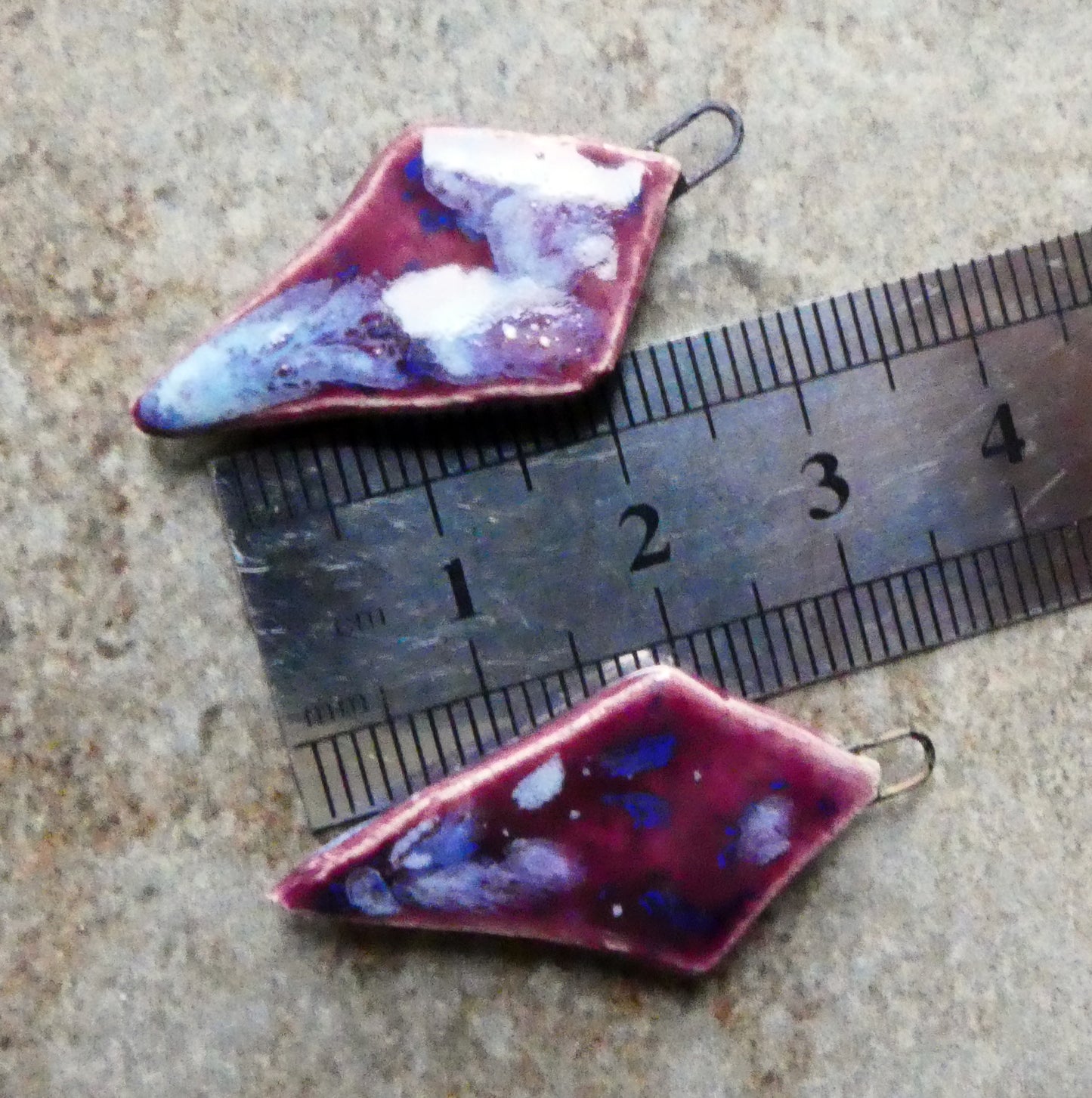 Ceramic Faceted Long Diamond Charms - Plum Jelly