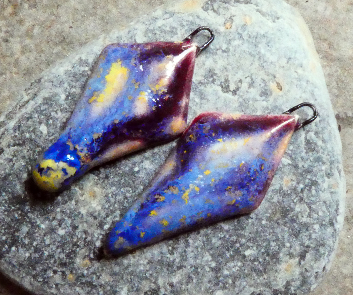 Ceramic Faceted Long Diamond Charms - Sailors Delight