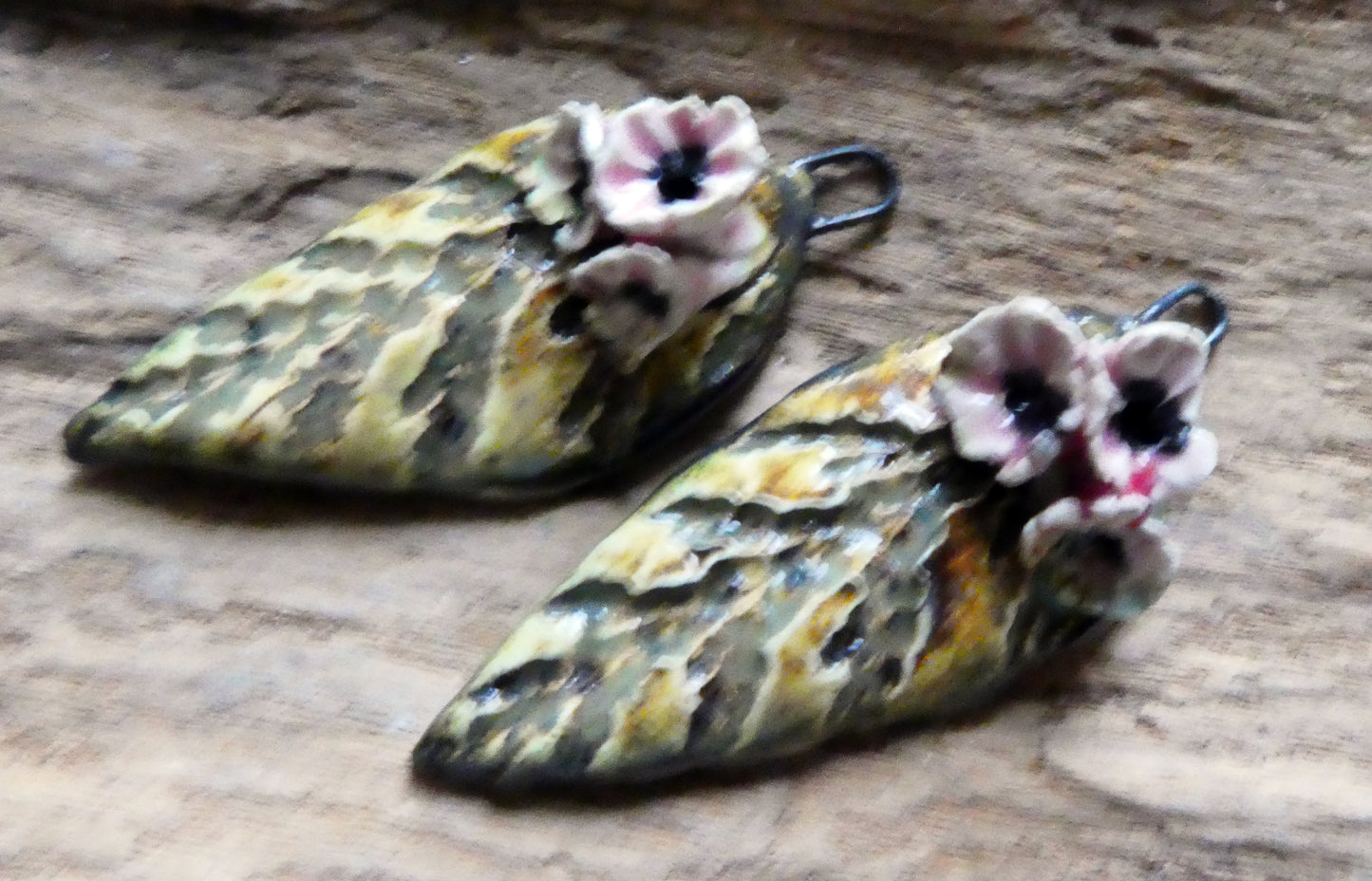 Ceramic Evergreen Leaf and Flowers Charms - Berry Tart