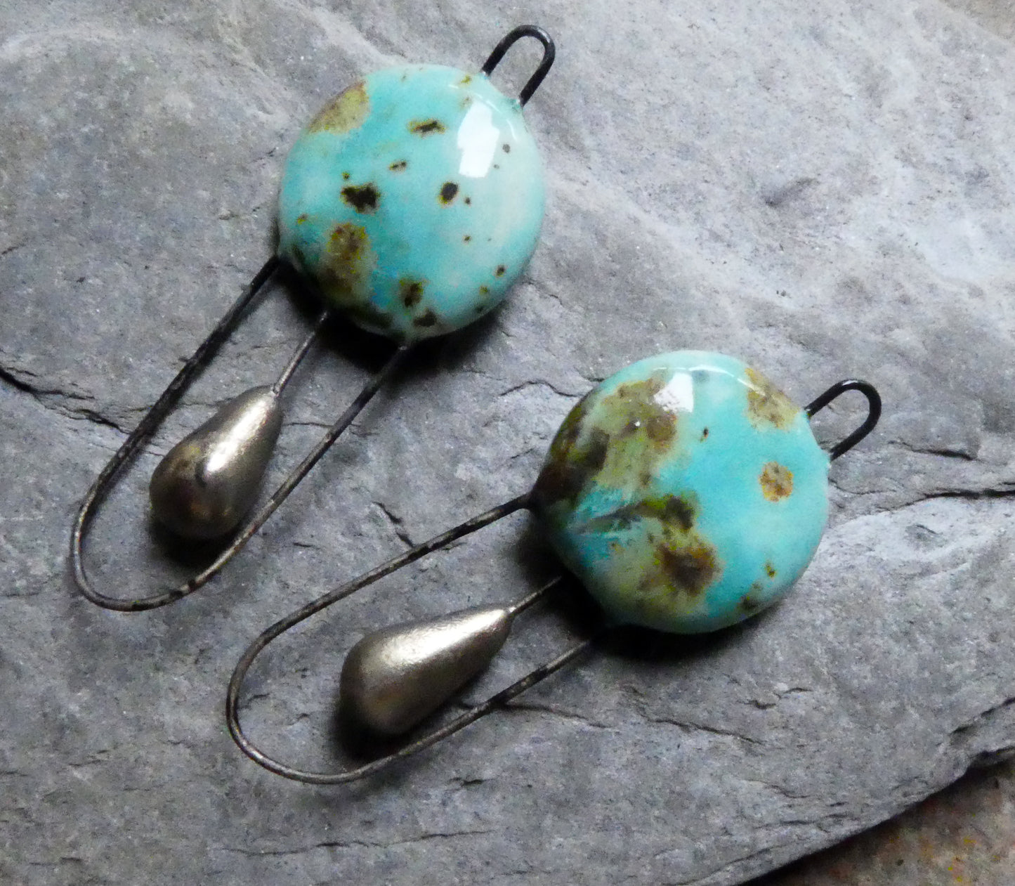 Ceramic Disc and Droplet Hoopy Connectors - Blue Guppy