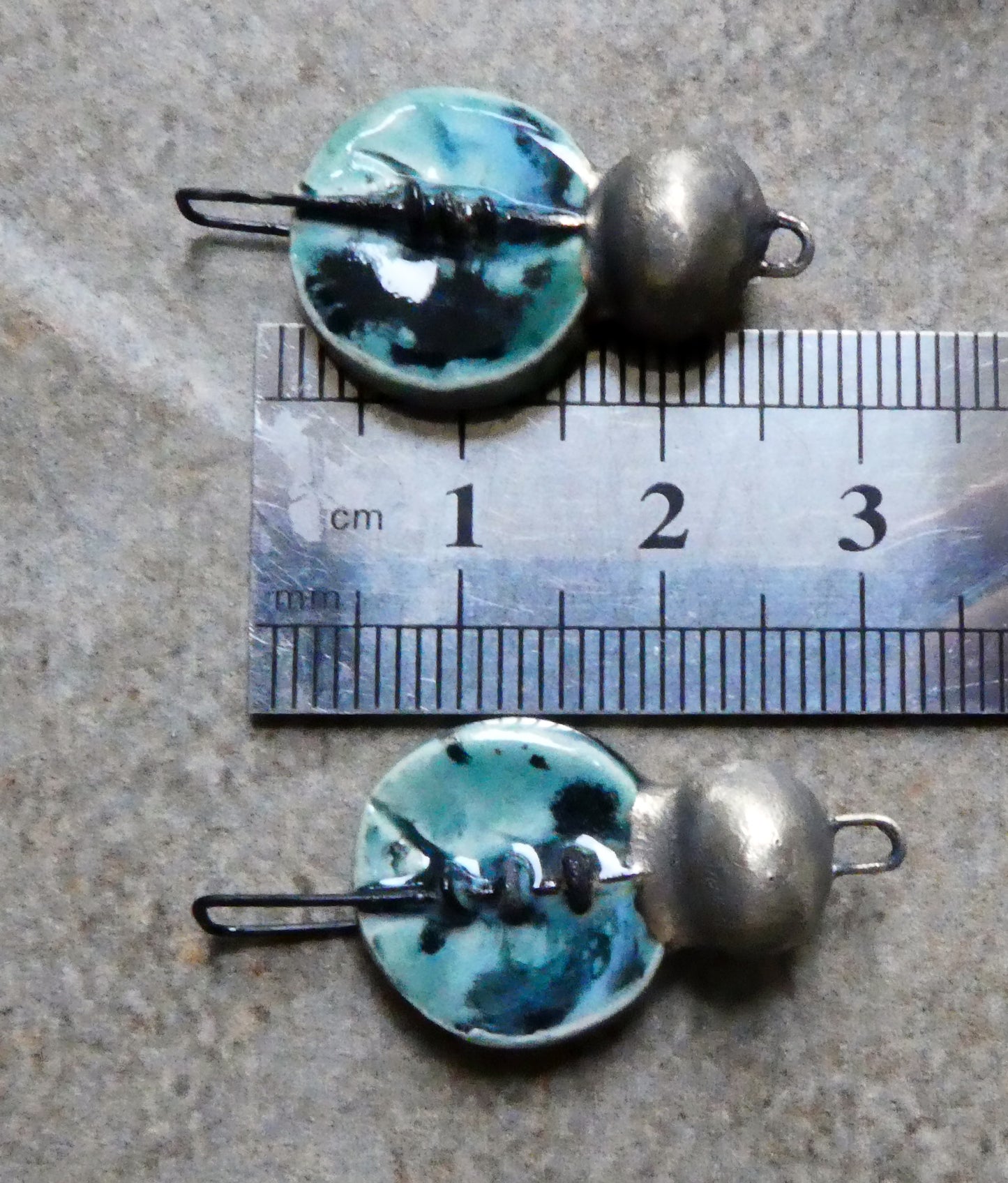 Ceramic Stapled Disc Connectors - Ocean Mist