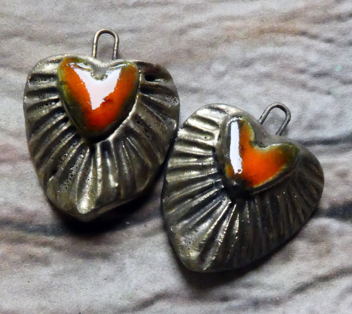 Ceramic Textured Heart Charms - Wildfire