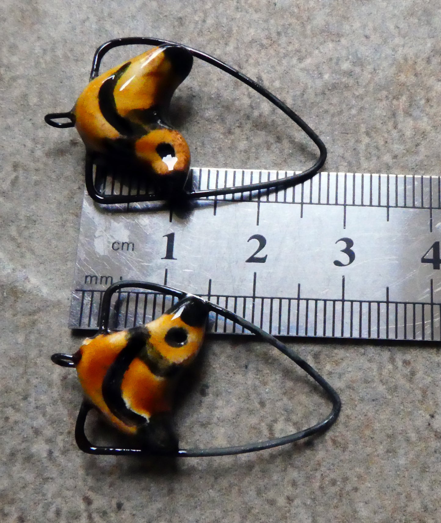Ceramic Birdie on a Swing Connectors - Cognac