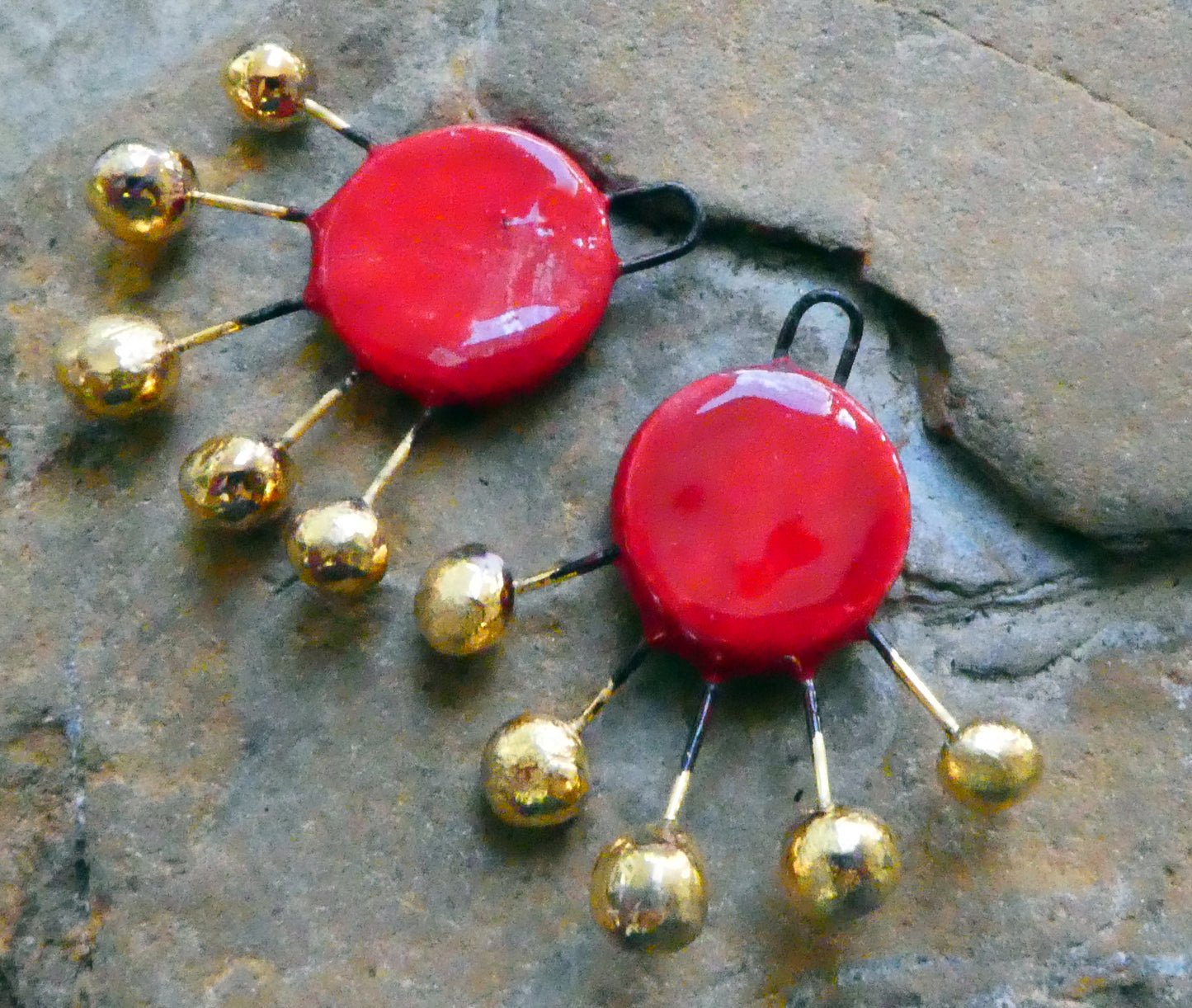 Ceramic Sun Ray Charms -Red