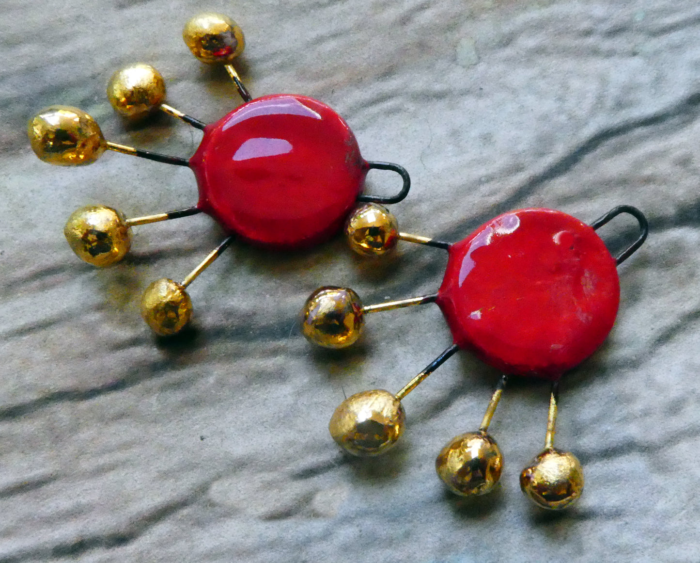 Ceramic Sun Ray Charms -Red