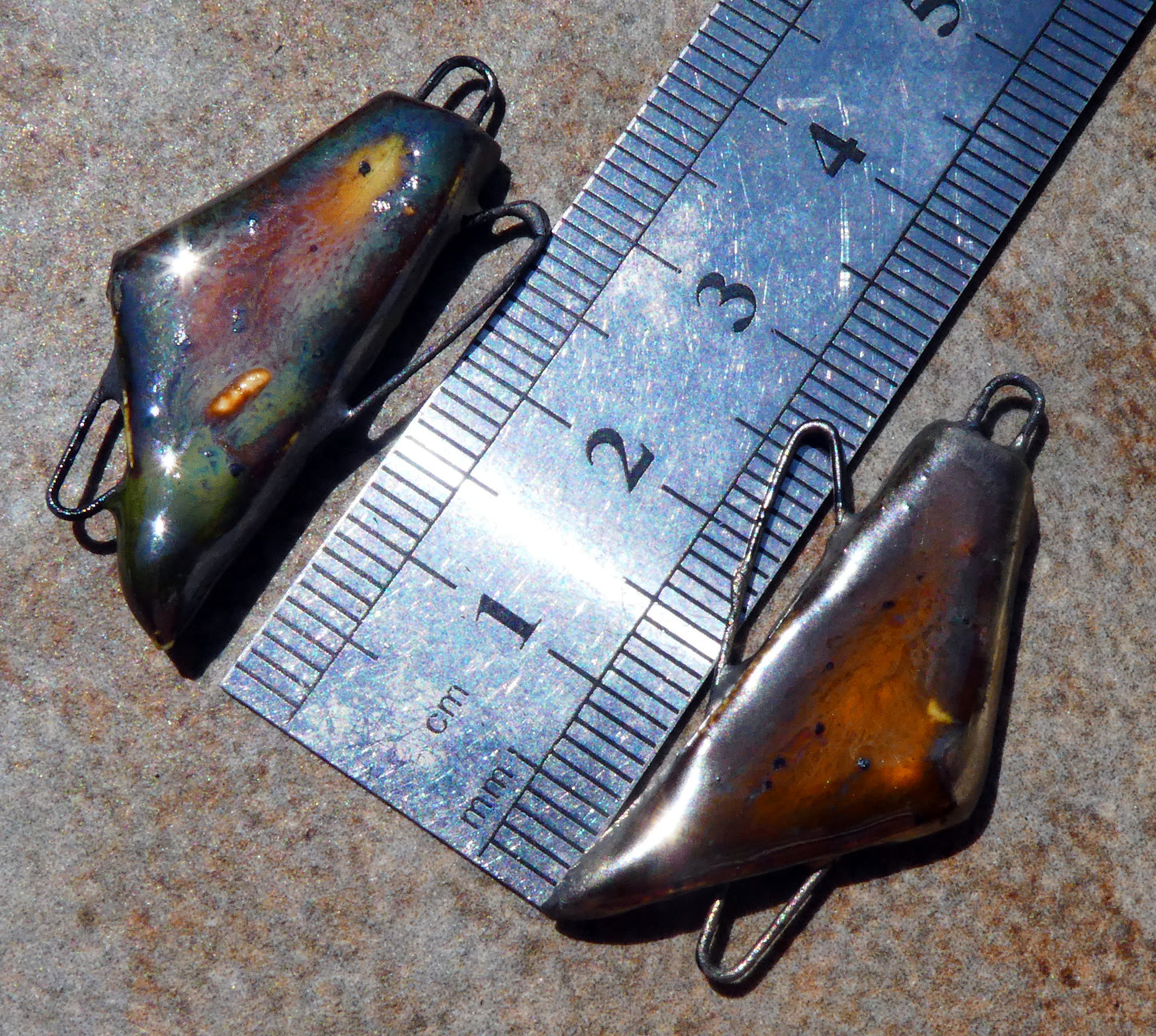 Ceramic Irregular Connectors - Amber Ash