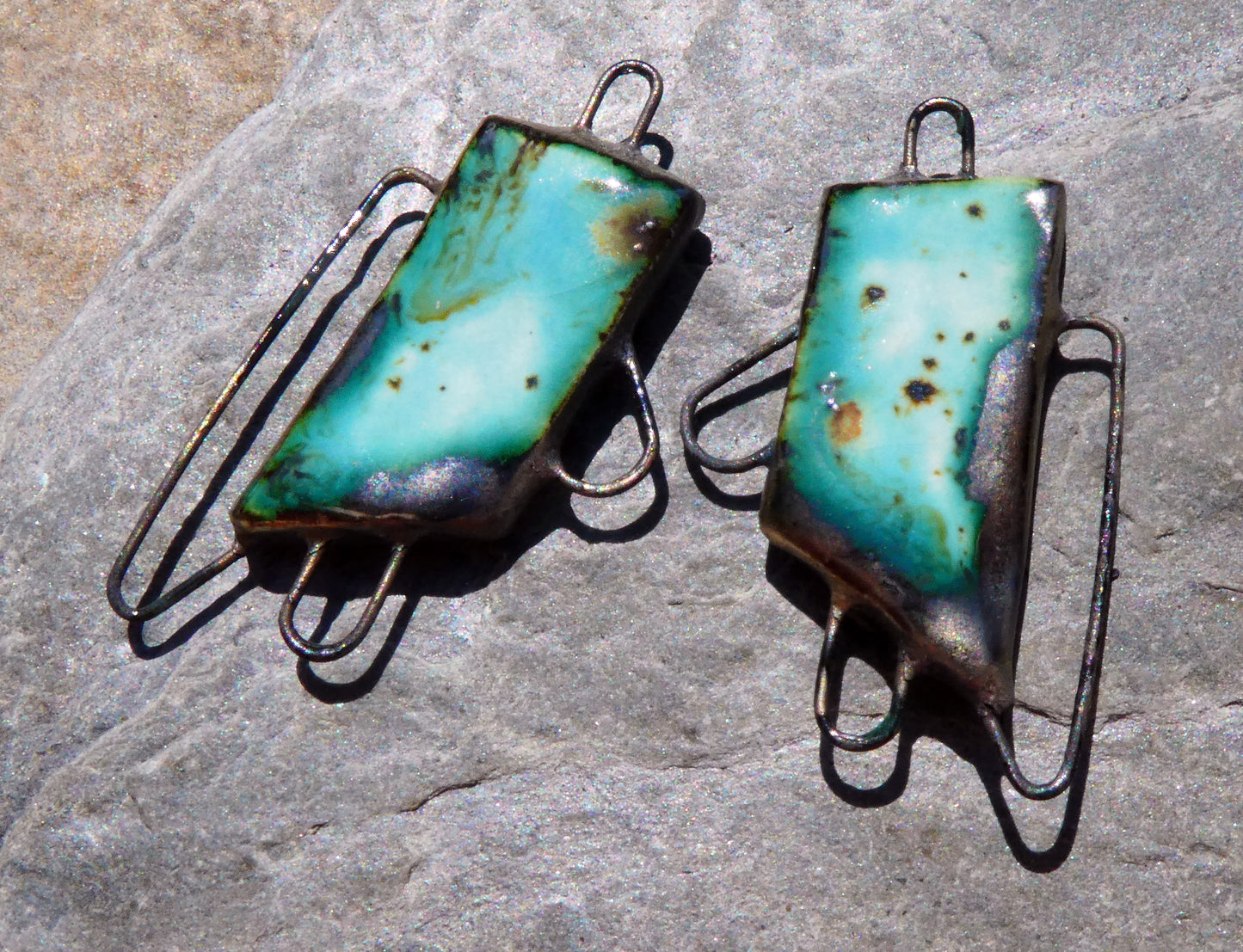 Ceramic Irregular Connectors - Blue Guppy
