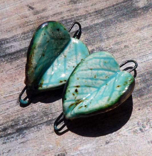 Ceramic Leaf Connectors - Blue Guppy