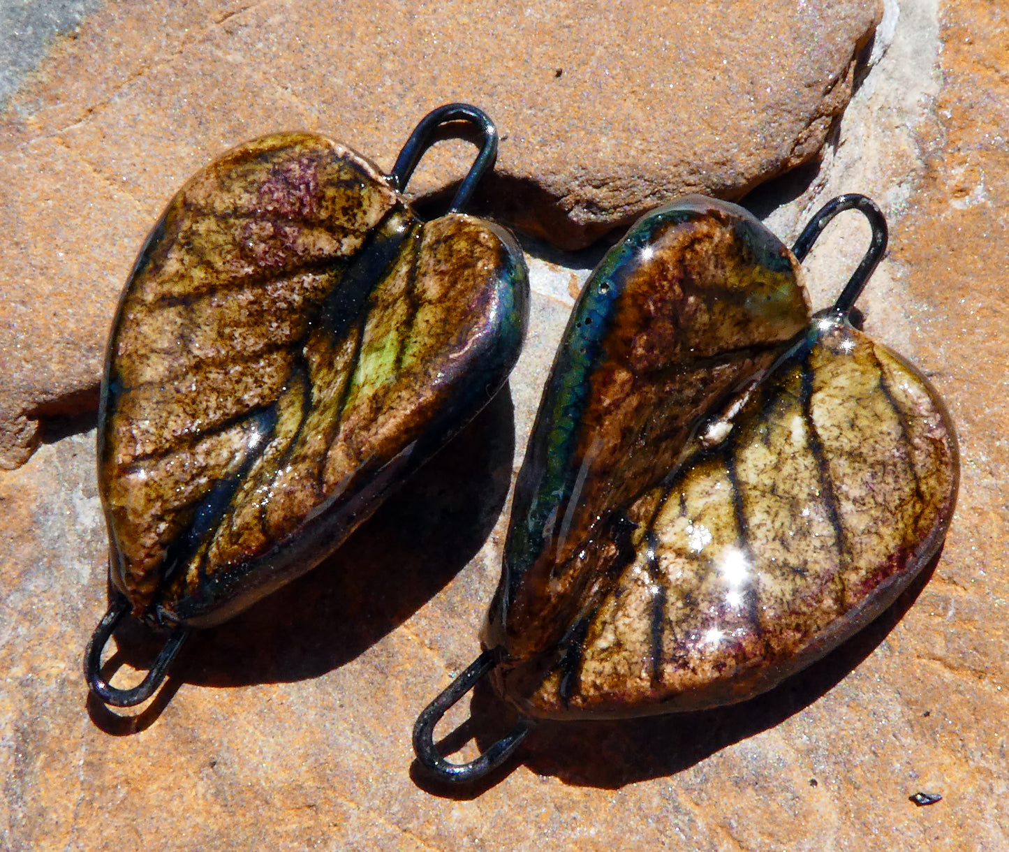 Ceramic Leaf Connectors - Cognac