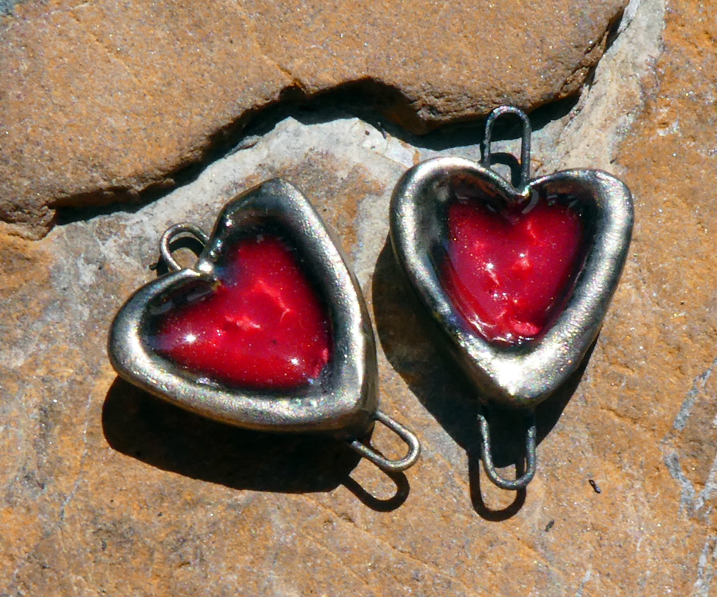 Ceramic Little Indented Heart Connectors -Red