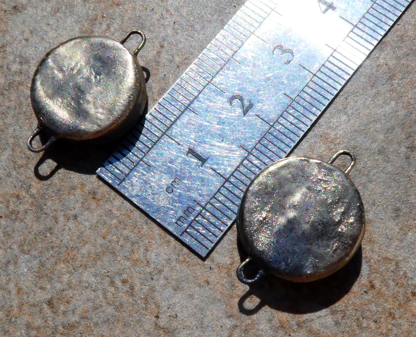 Ceramic Little Indented Round Connectors -Plum Jelly