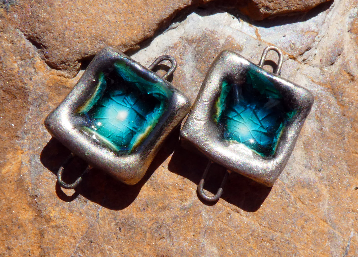 Ceramic Little Indented Square Connectors -Oriental Blue