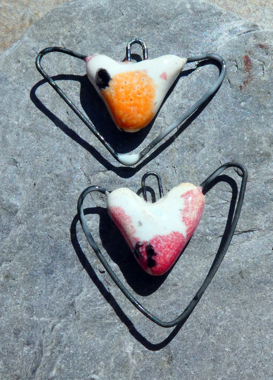 Ceramic Wiry Heart Connectors - Poppy Fields