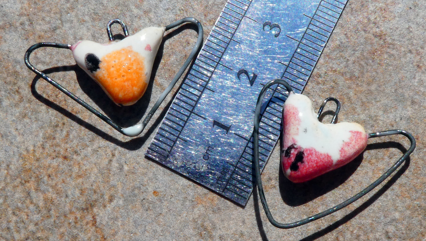 Ceramic Wiry Heart Connectors - Poppy Fields