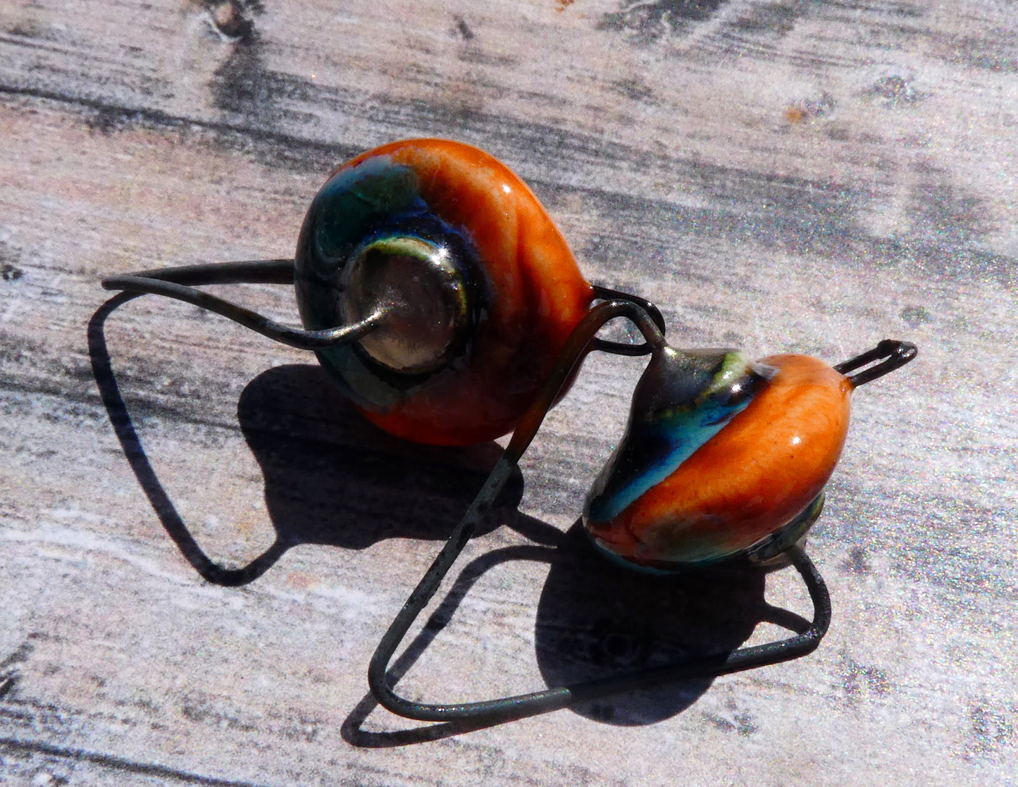 Ceramic Hoopy Disc Connectors - Vermillion Sunburst