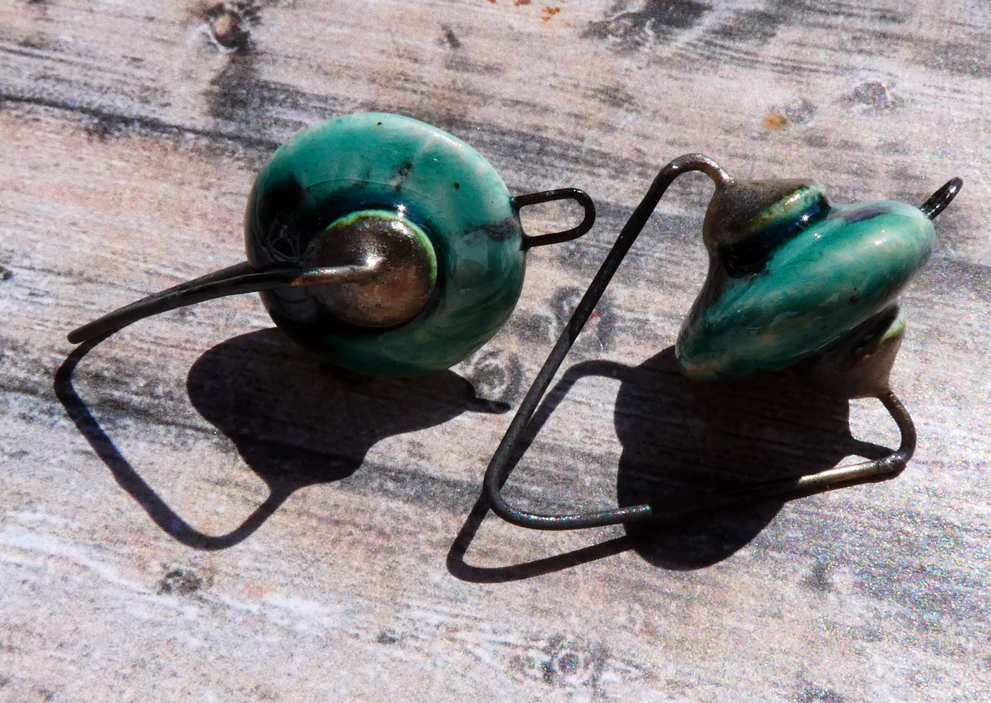 Ceramic Hoopy Disc Connectors - Spring Meadow