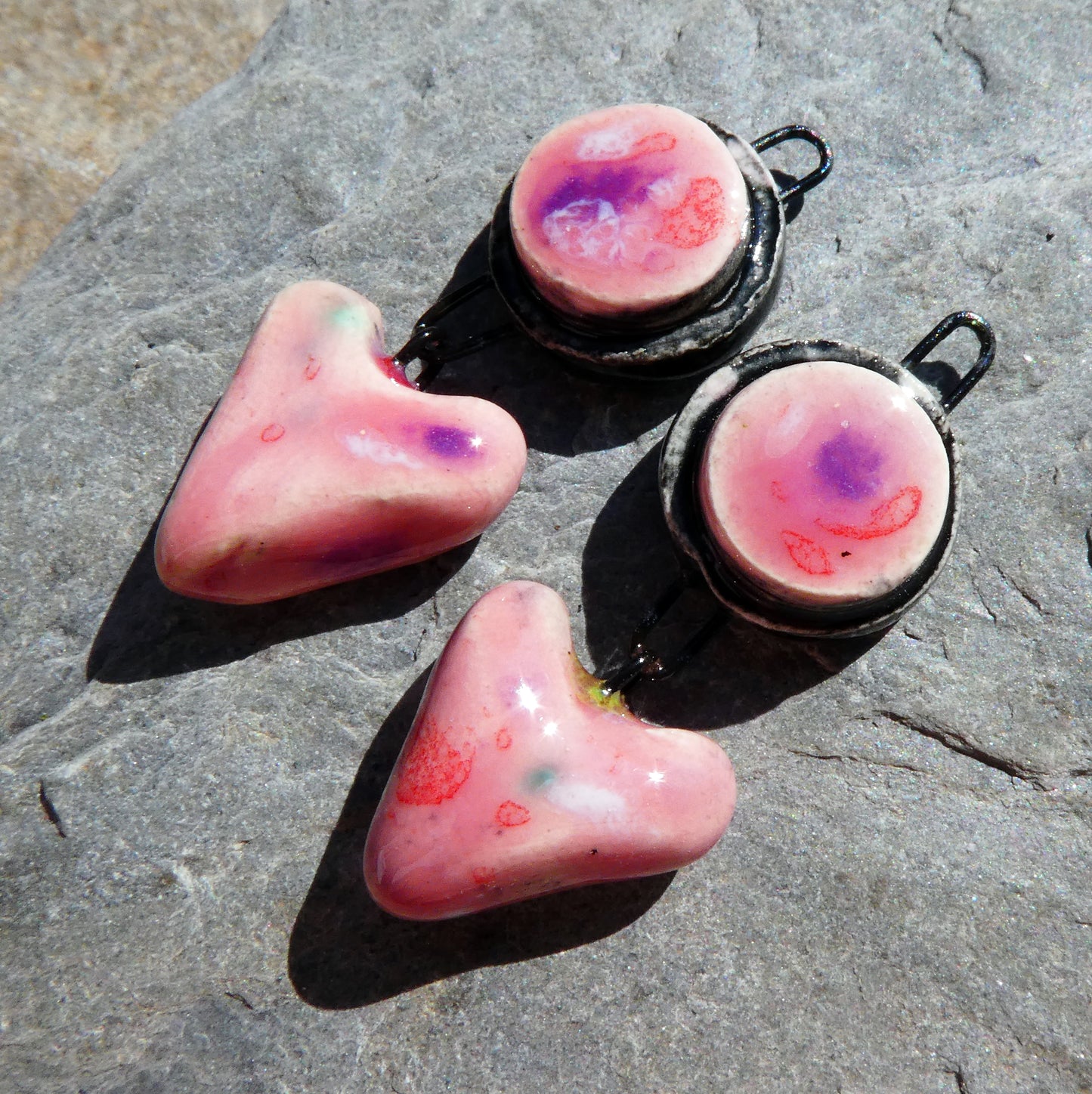 Ceramic Moulded Disc and Heart Dangles - Berry Tart