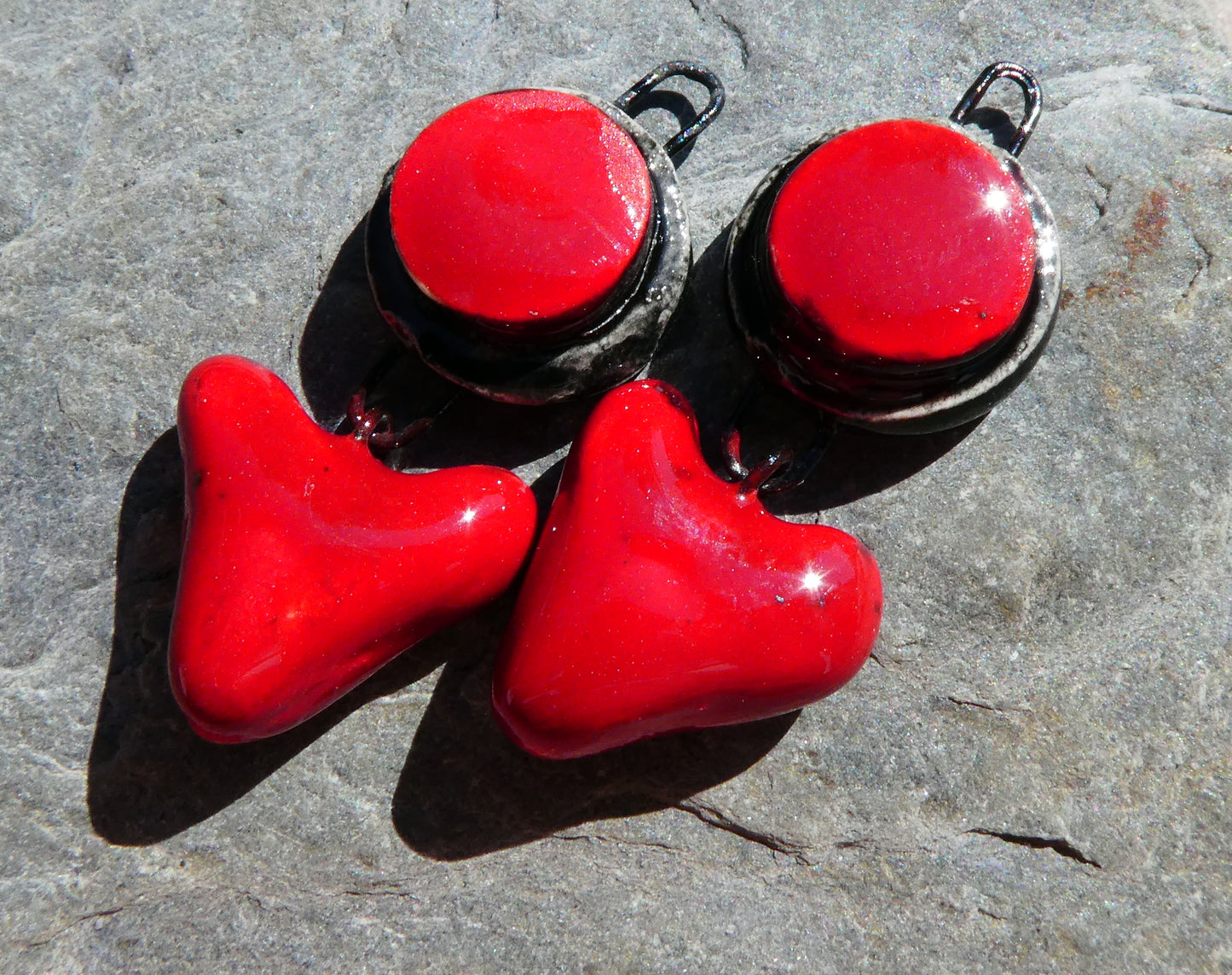Ceramic Moulded Disc and Heart Dangles - Red