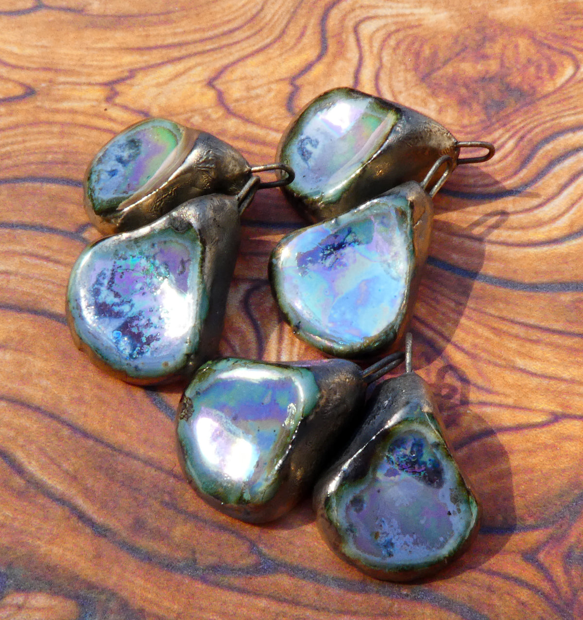 Ceramic Lustrous Shell Belly Charms -Glacier Fire