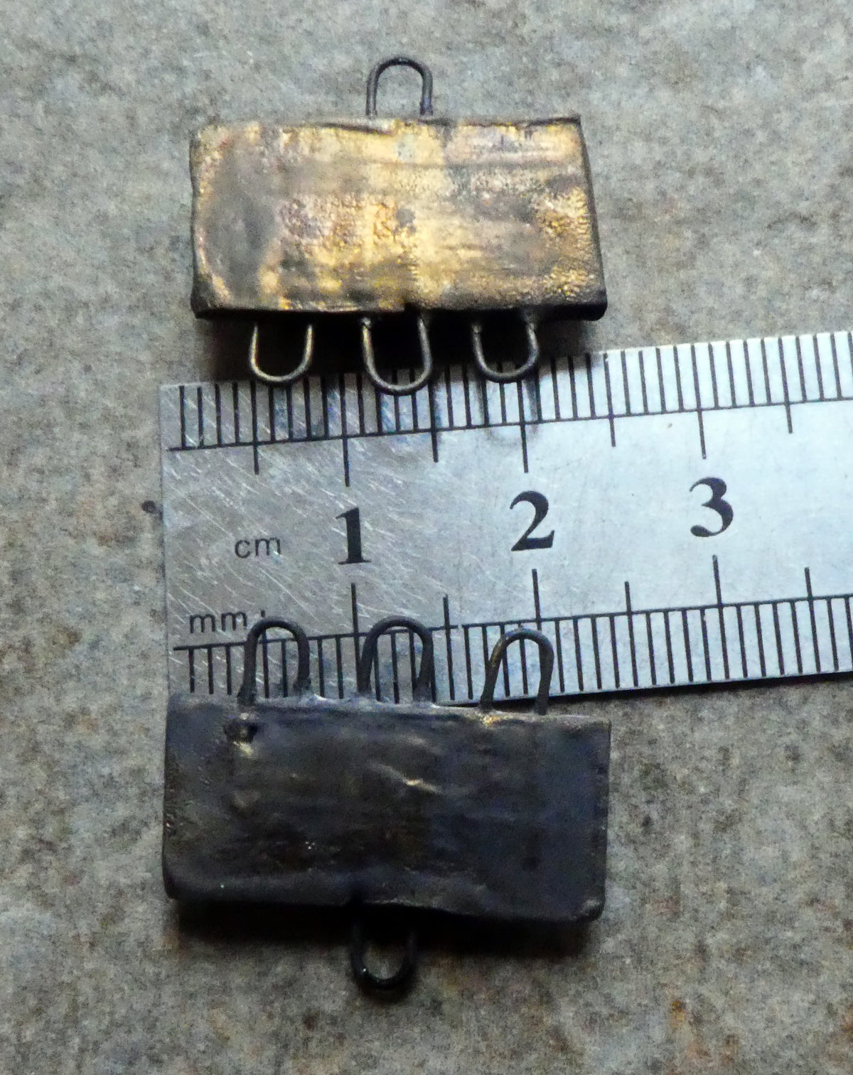 Ceramic Moulded Oblong Three Hoop Connectors -Outer Space