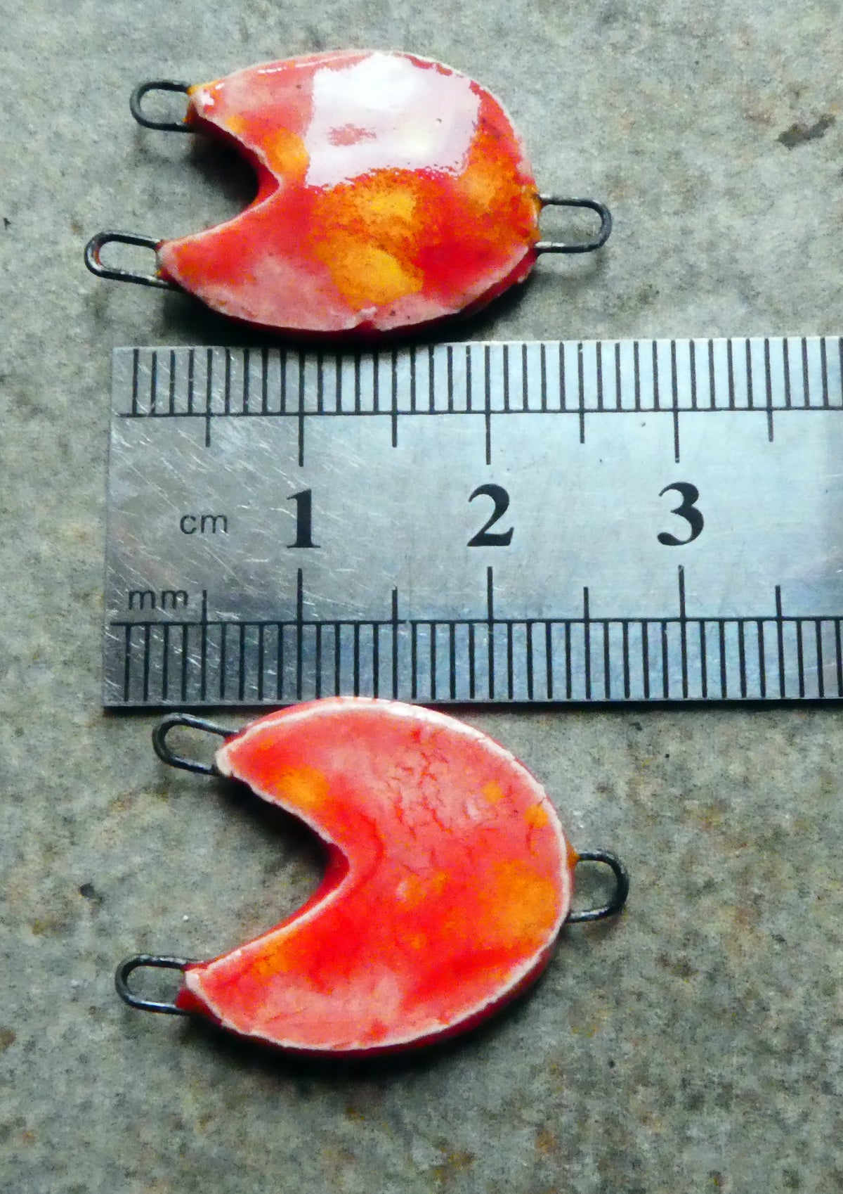 Ceramic Two Hoop Textured Chevron Connectors -Fruit Punch