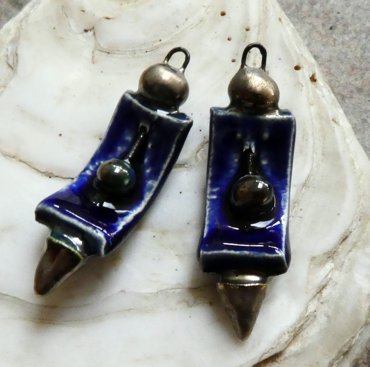 Ceramic Curvy Spike Charms - Mirror Blue
