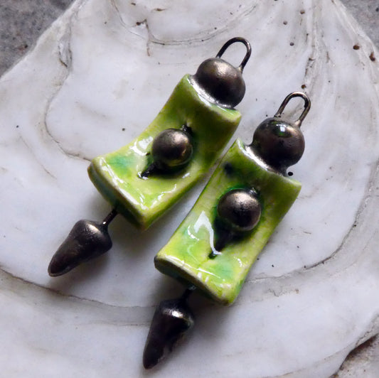 Ceramic Curvy Spike Charms - Lime