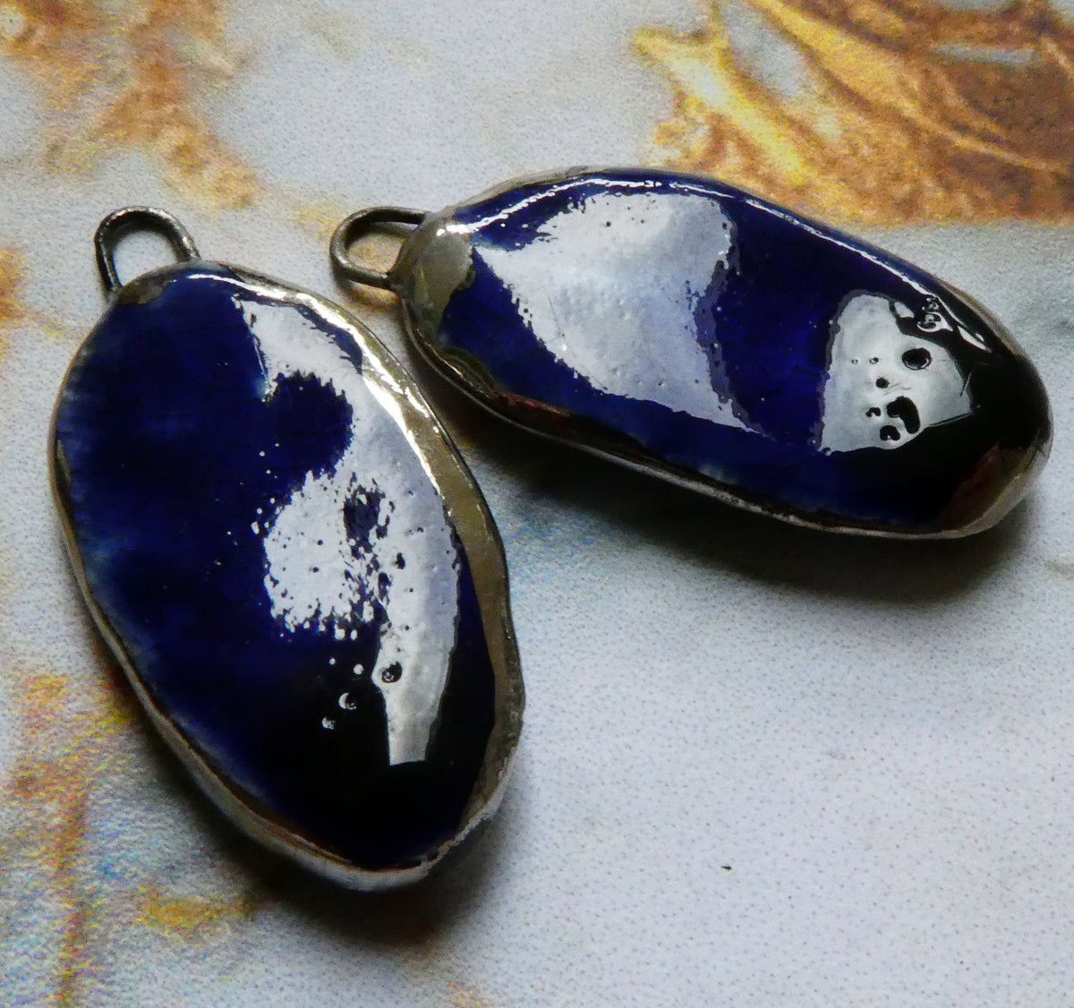 Ceramic Lustre Rimmed Sliver Charms - Mirror Blue