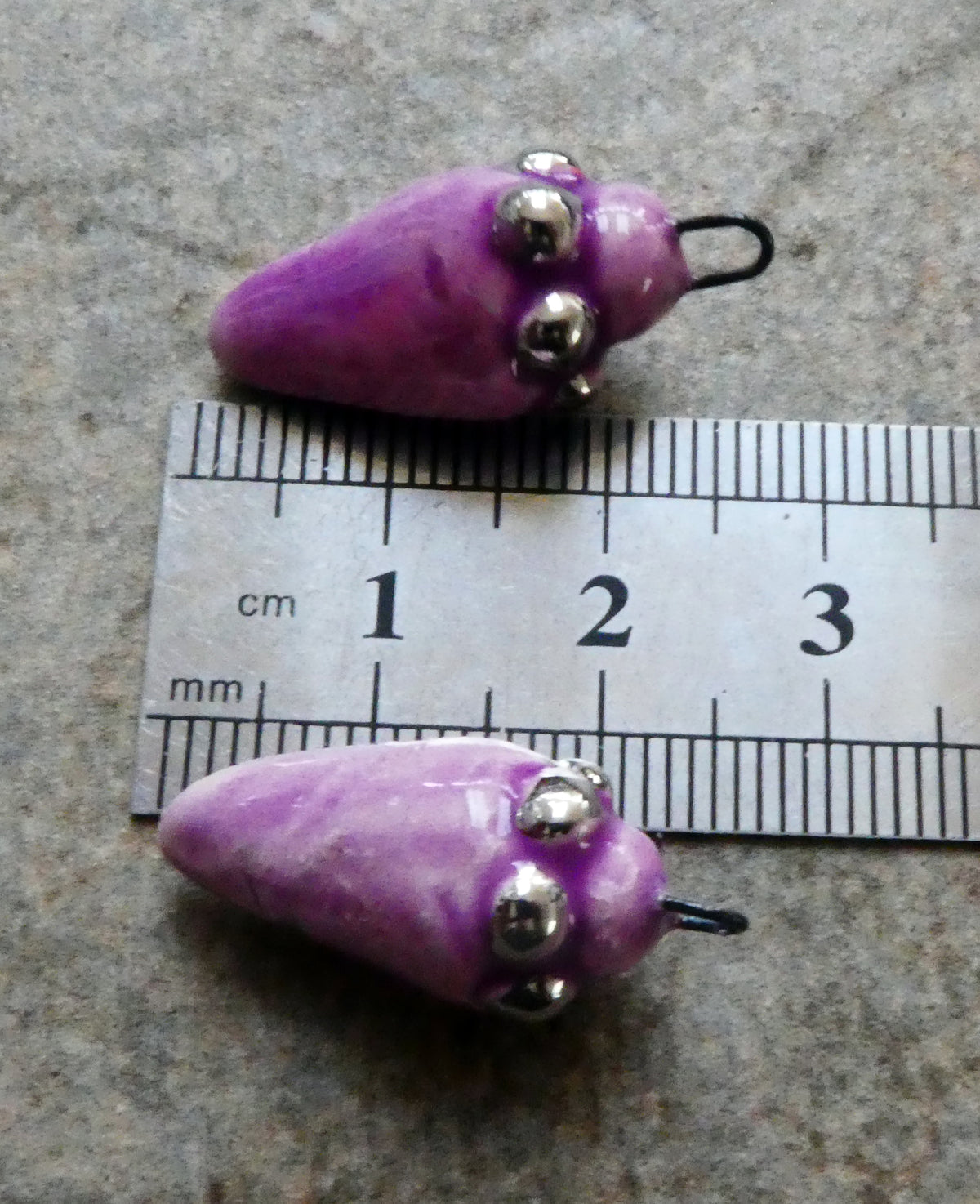 Ceramic Lustre Specked Pointy Charms - Grapel
