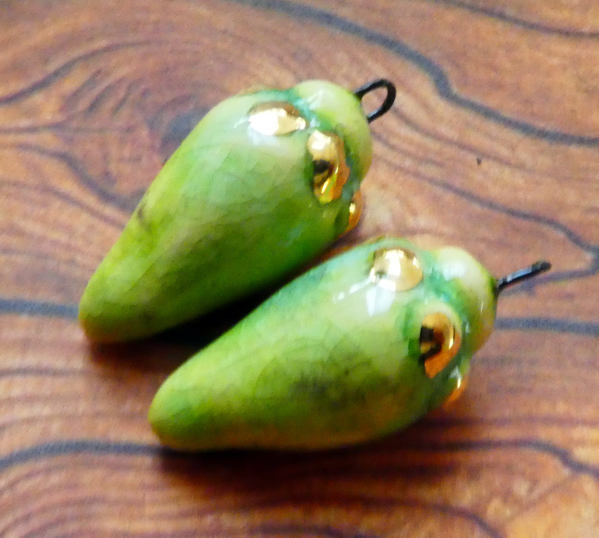Ceramic Lustre Specked Pointy Charms - Lime