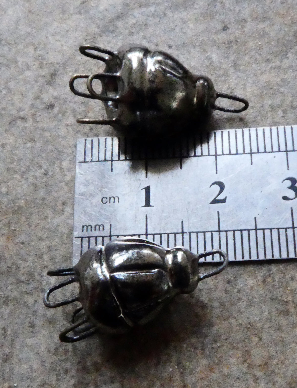 Ceramic Kuchi Cap Connectors -Gloria