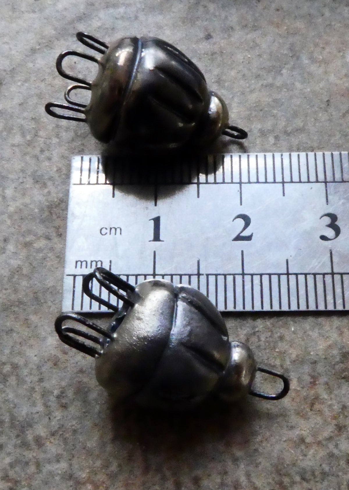Ceramic Kuchi Cap Connectors -Pewter