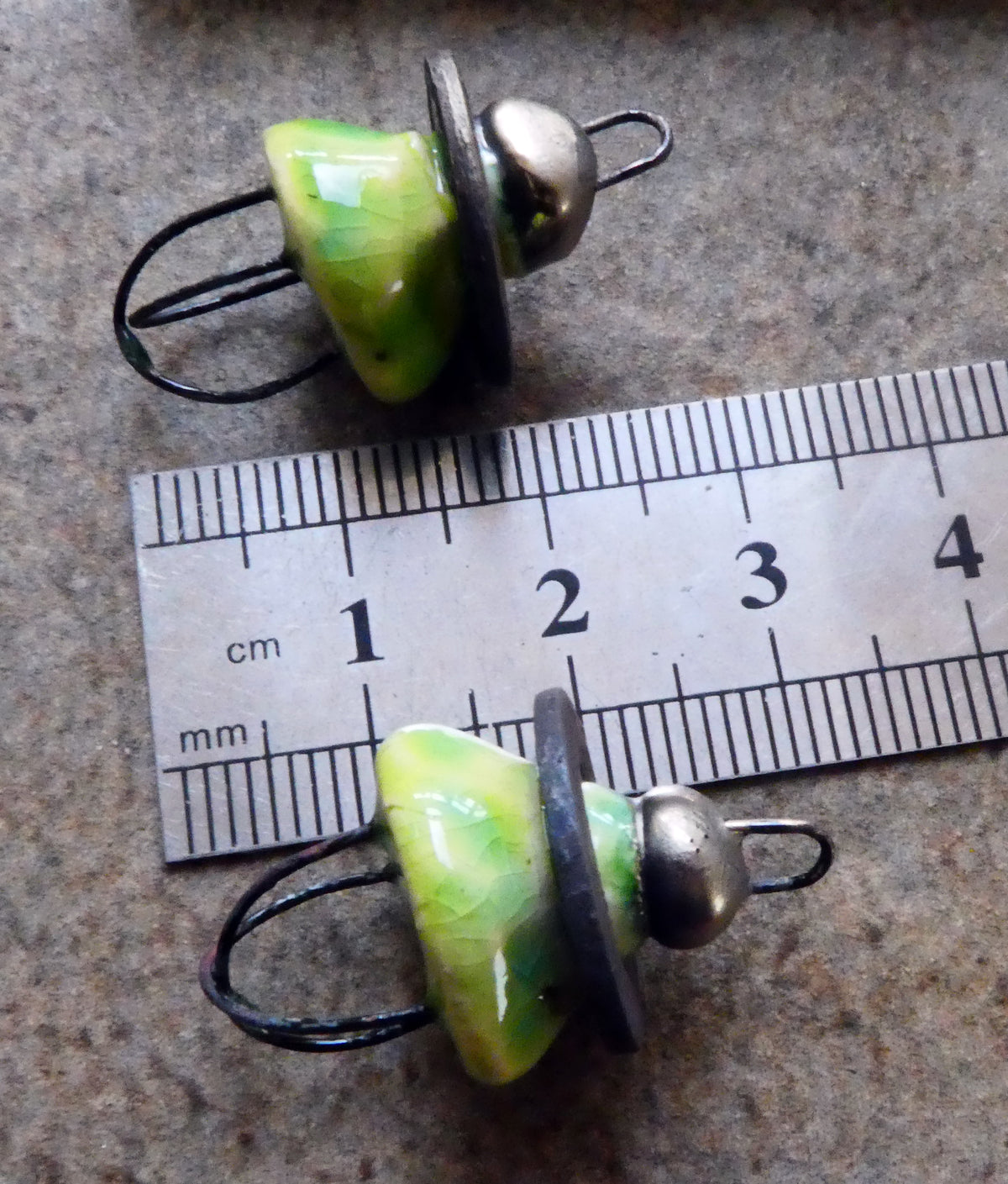 Ceramic Grungy Hoopy Connectors- Lime
