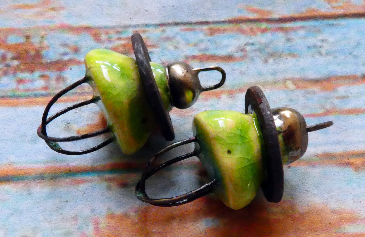Ceramic Grungy Hoopy Connectors- Lime