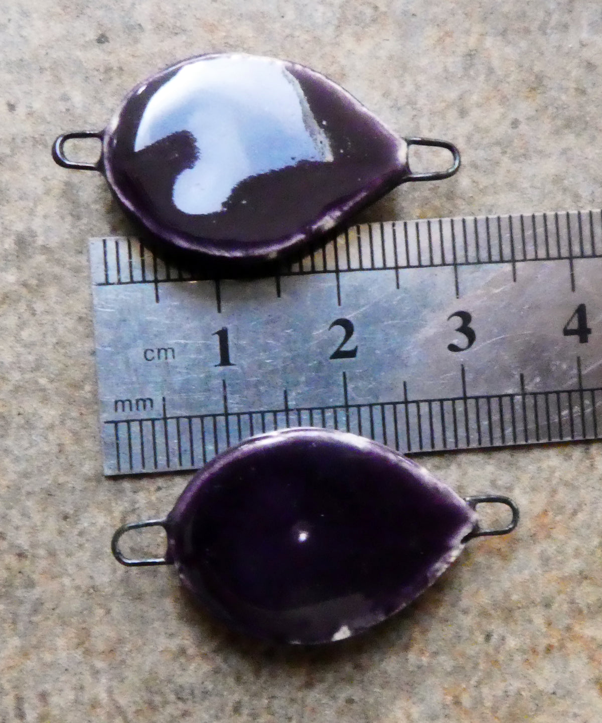 Ceramic Teardrop Moulded Connectors -#5