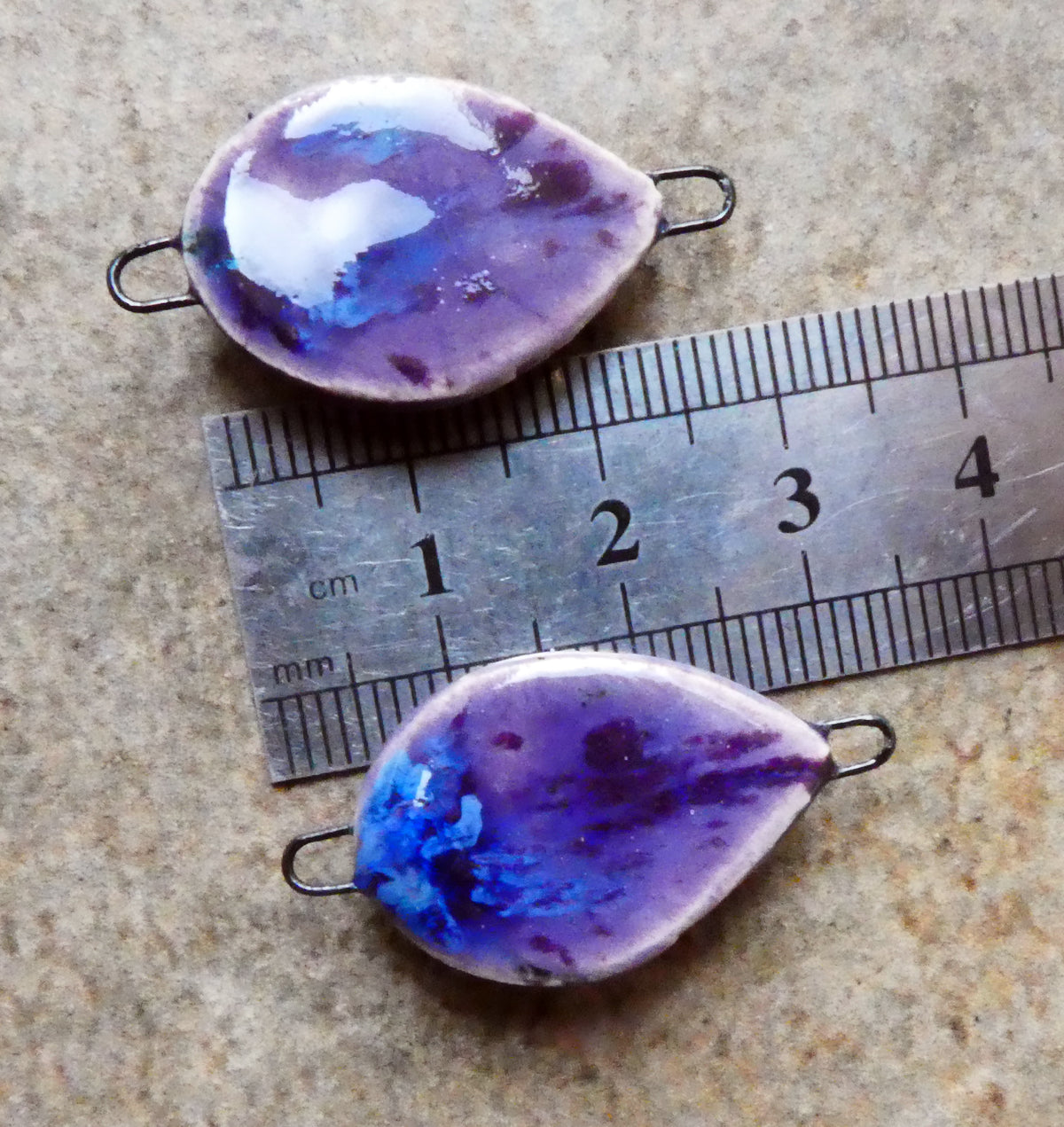Ceramic Teardrop Moulded Connectors -#7