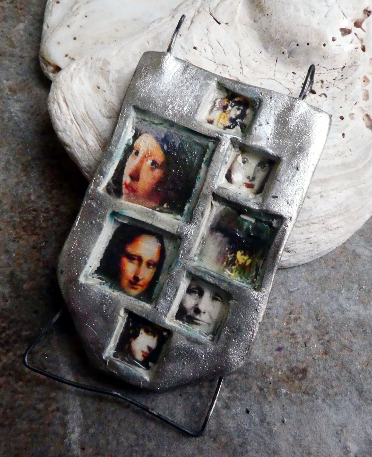 Ceramic Interesting Neighbours Connector Pendant