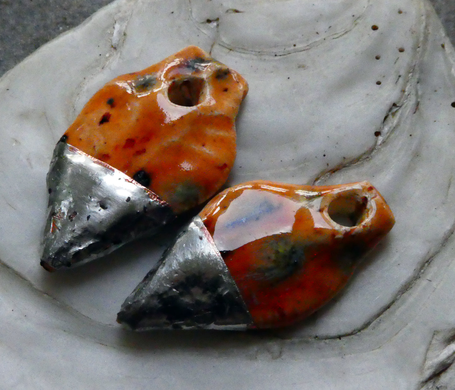 Ceramic Metallic Spearhead Charms - Oriental Caramel