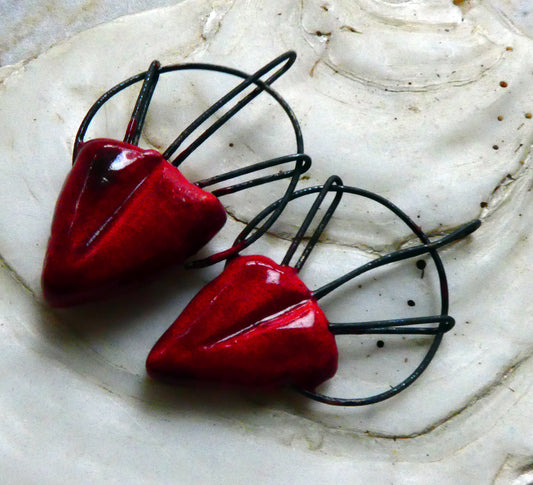 Ceramic Hoopy Triangle Earring Charms - Red